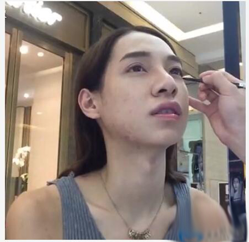 变性人Kiwebaby是男是女