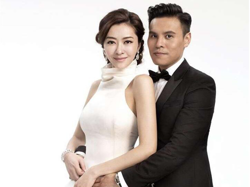 熊黛林牛仔裤凹进去图