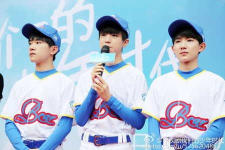 TFBOYS穿女装图片 我们的少年时代剧情介绍