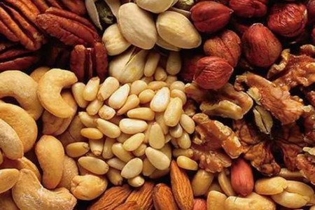 吃什么补钙，这四个食物多吃能预防骨质疏松