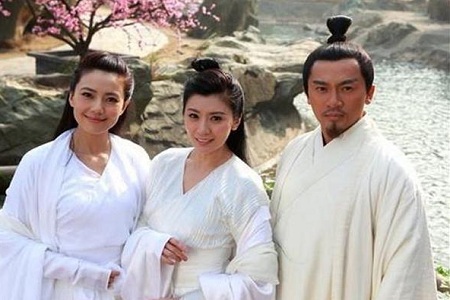 赵又廷宣布高圆圆怀孕，好闺蜜贾静雯暖心送上祝福