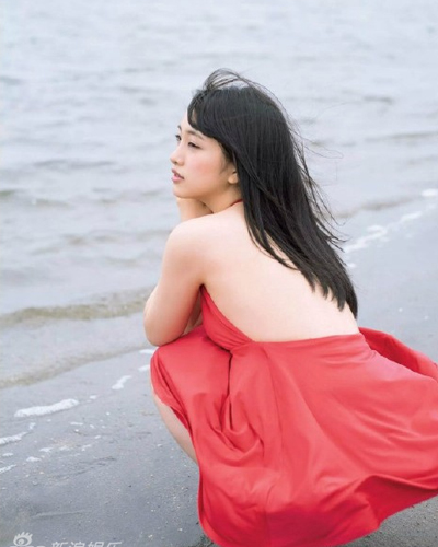 向井地美音巨乳大胸写真