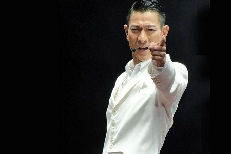 天王巨星刘德华追剧上瘾，看过太阳的后裔也追过上瘾