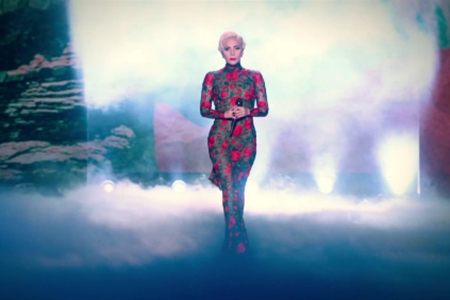 Lady Gaga新恋情曝光,新男友是名校毕业高管