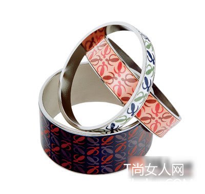 女孩夏季最爱的多彩俏丽配饰