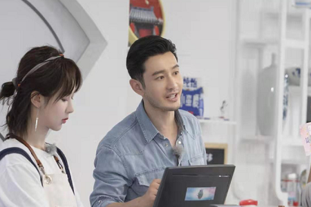 黄晓明霸道总裁人设惹人厌,事后在线送冰箱自我调侃