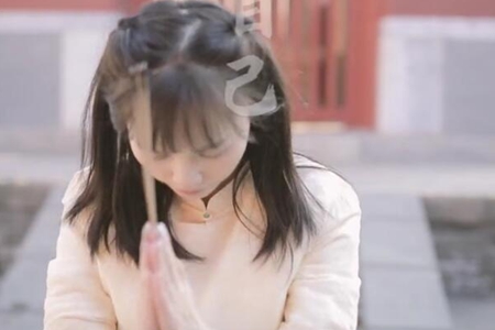 马蓉换头像烧香拜佛,网友吐槽:戏精,真会做戏!