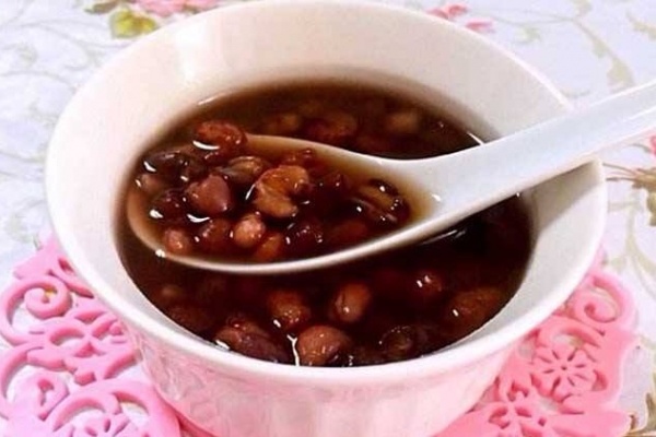 夏季女性祛湿4款排湿保健的粥