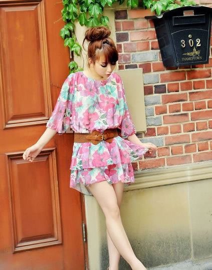 简洁时尚甜美萌系女孩靓搭