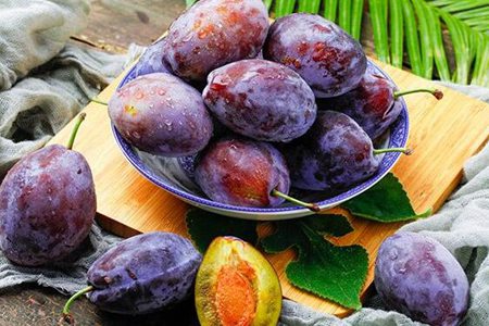 西梅的功效与作用,这五个女人吃西梅的营养价值功效