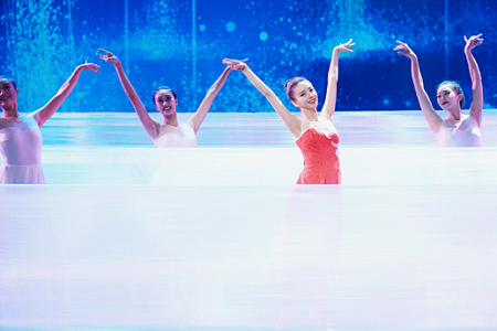 新中国成立70周年,佟丽娅《共和国之恋》绝美舞姿献礼华诞