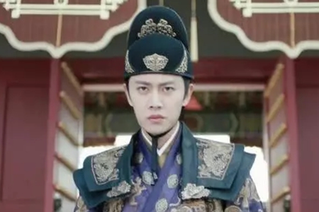 《锦衣之下》五毛钱特效引热议,原来钱都给主角做衣服了