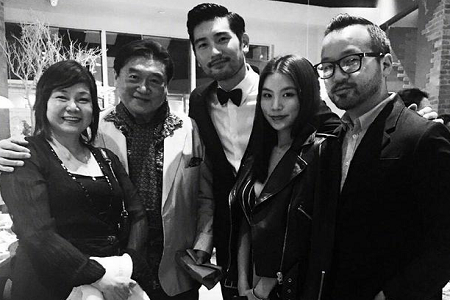 高以翔女友Bella更新签名，称：whatever we are，you and i will always collide