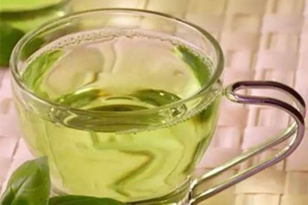 女性夏季喝茶的好处和功效