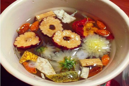 八宝茶的功效与作用,女人喝玫瑰八宝茶的好处