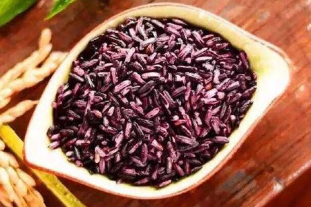 紫米的功效与作用，四个女人每天吃紫米的好处