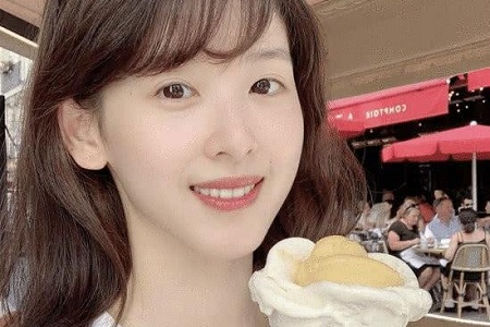 章泽天开启留学生活重现经典造型,奶茶妹妹变冰淇淋妹妹