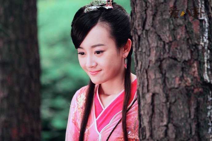 周婷喜欢谁最后在一起了吗?天涯明月刀周婷是谁演的