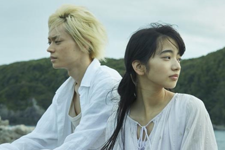 菅田将晖小松菜奈恋情曝光，权志龙只是个“烟雾弹”？