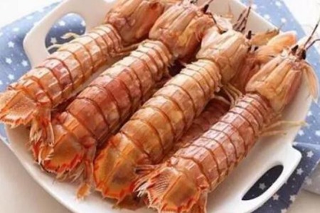 皮皮虾的功效与作用,三个女人吃皮皮虾的营养价值