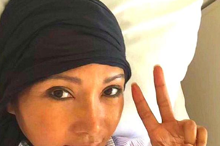 张咪确诊癌症晚期又将失去一好嗓子，原来下半场拼的是健康