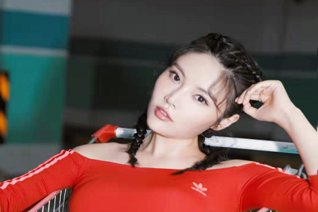 徐冬冬被曝饰演小龙女,就算古装也难藏性感好身材