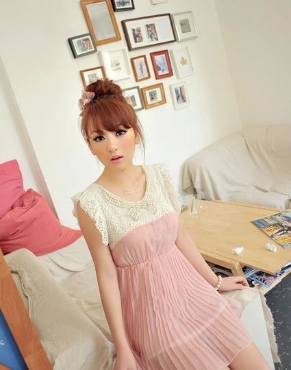 简洁时尚甜美萌系女孩靓搭