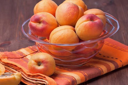 孕妇可以吃杏子吗?这五个孕妇吃杏仁的危害