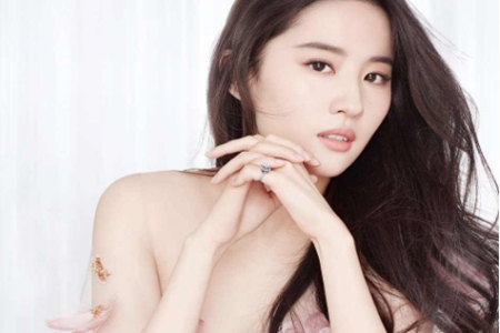 刘亦菲三围有多大?刘亦菲真的是变性人吗?