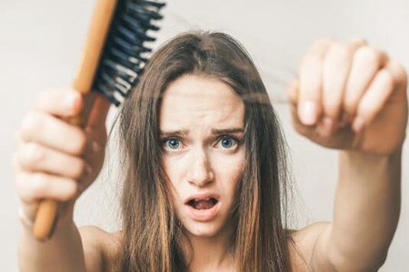 脱发严重是什么原因引起的?这五个原因值得重视要改善