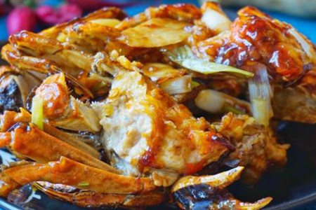 螃蟹怎么吃?油焖大闸蟹的做法窍门