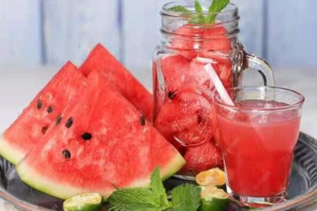 吃西瓜有什么好处?这五个女人吃西瓜的好处