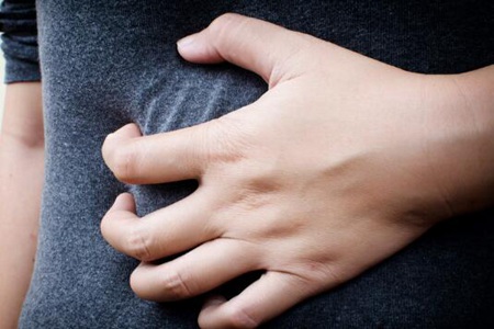 胃不舒服恶心想吐怎么回事?这四个因素要及时改善调整