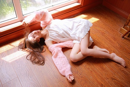 如何解决女性情绪不安痛经问题？除了泡脚还可按揉阳池