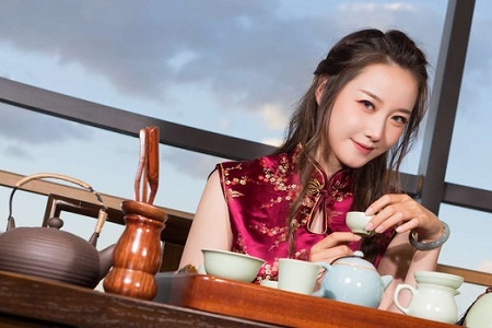 女性姨妈不来或迟来怎么办？点按治污穴大姨妈说来就来