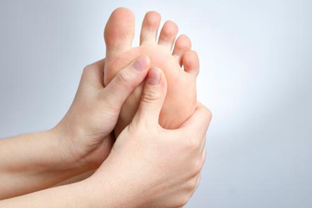 脚冷是什么原因?这五个因素在作怪避开就好了