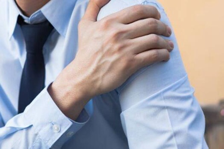 手臂疼痛怎么回事?这五个原因引发得请重视起来