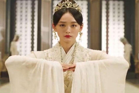 凤弈:凝芝和魏广私会被皇上革职发配