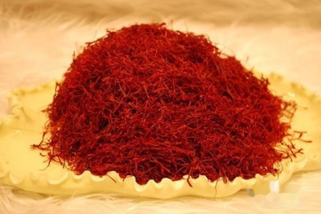 女生用什么泡脚好,加入这几味中药材祛湿排毒祛痘调经期