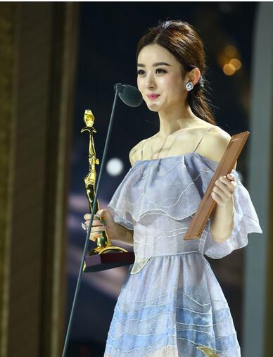 赵丽颖是农村的吗？赵丽颖是怎么当上演员的