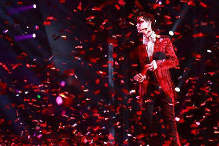 易烊千玺演唱会海报公开,朱砂痣或白月光的你抢到票了嘛?