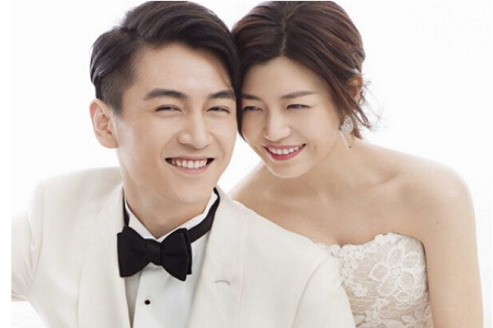 陈妍希儿子正脸曝光,网友调侃:确定不是陈晓本人?