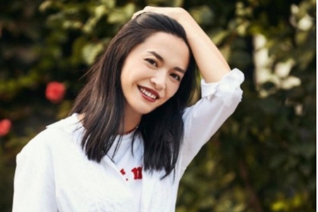 姚晨微博转发求助信息,称:只是帮忙而已没买热搜