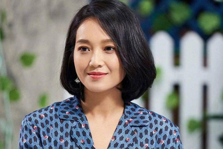 主持又翻车！朱丹叫错陈立农，网友群嘲：退出主持界