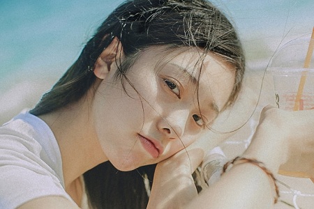 女性食疗老腌菜滚一滚，便解身体各种顽固疼痛