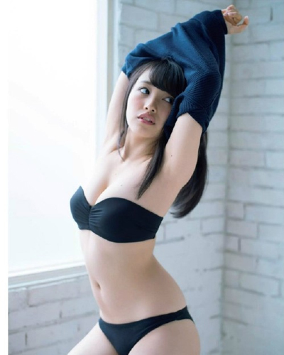 向井地美音巨乳大胸写真
