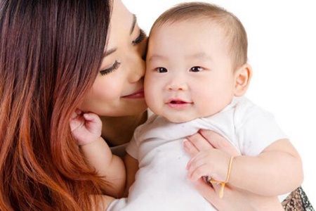 婴儿腹泻怎么治疗？这三个护理方法缓解宝宝病症