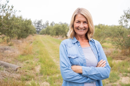 60岁女人保养食物调理,戒掉这3件生活不良习惯