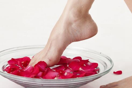 什么样的人群不能泡脚？这四个种人不建议泡脚小心加重病情