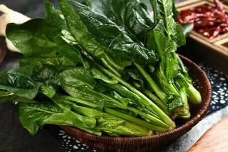 贫血吃什么最好最快的补血？这四个食物改善缺铁性贫血